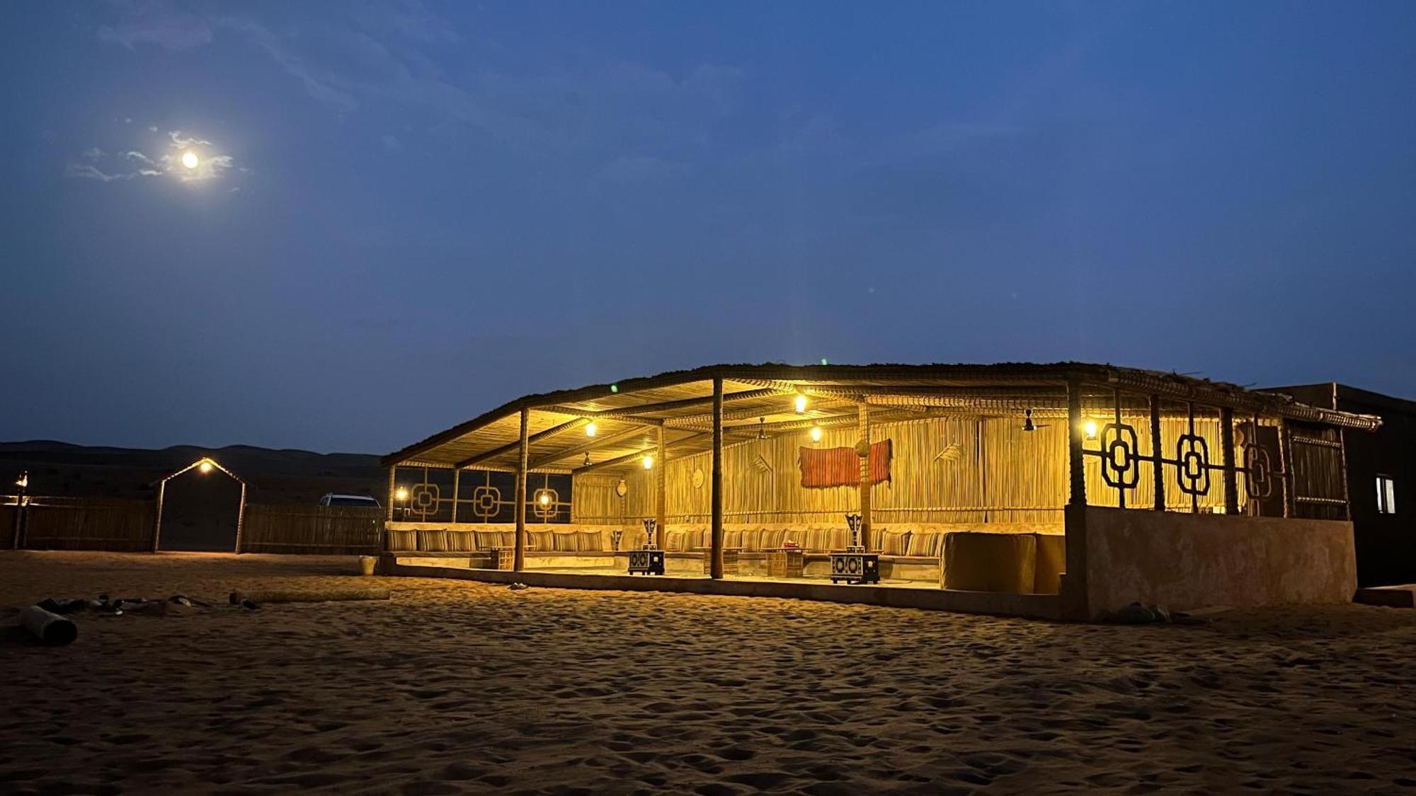 แซนด์ ดีไลท์ แคมป์ Hotel Al Wasil ภายนอก รูปภาพ