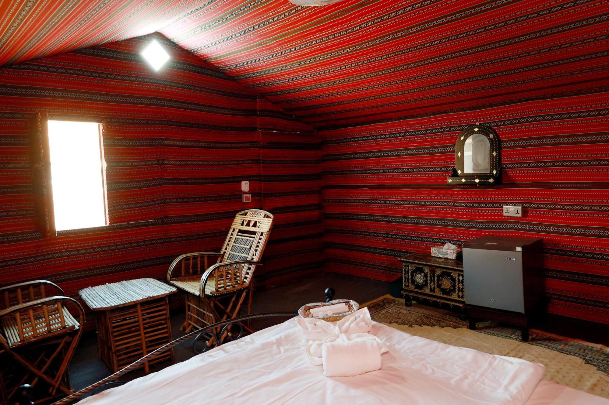 แซนด์ ดีไลท์ แคมป์ Hotel Al Wasil ภายนอก รูปภาพ